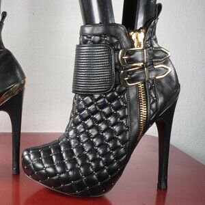 Women's Steve Madden Black Leather Ankle High Heel Fashion Boots 6.5